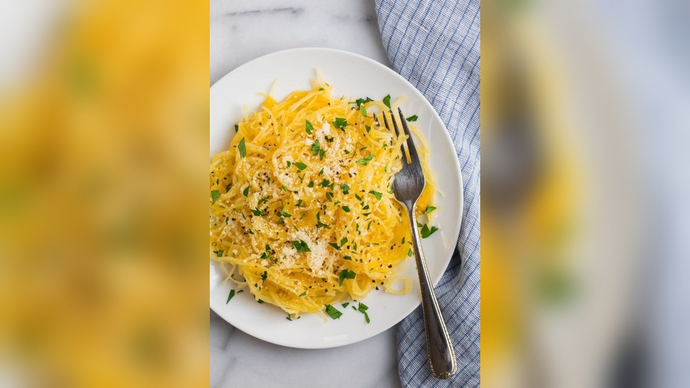 can you cook spaghetti squash in a slow cooker.jpg